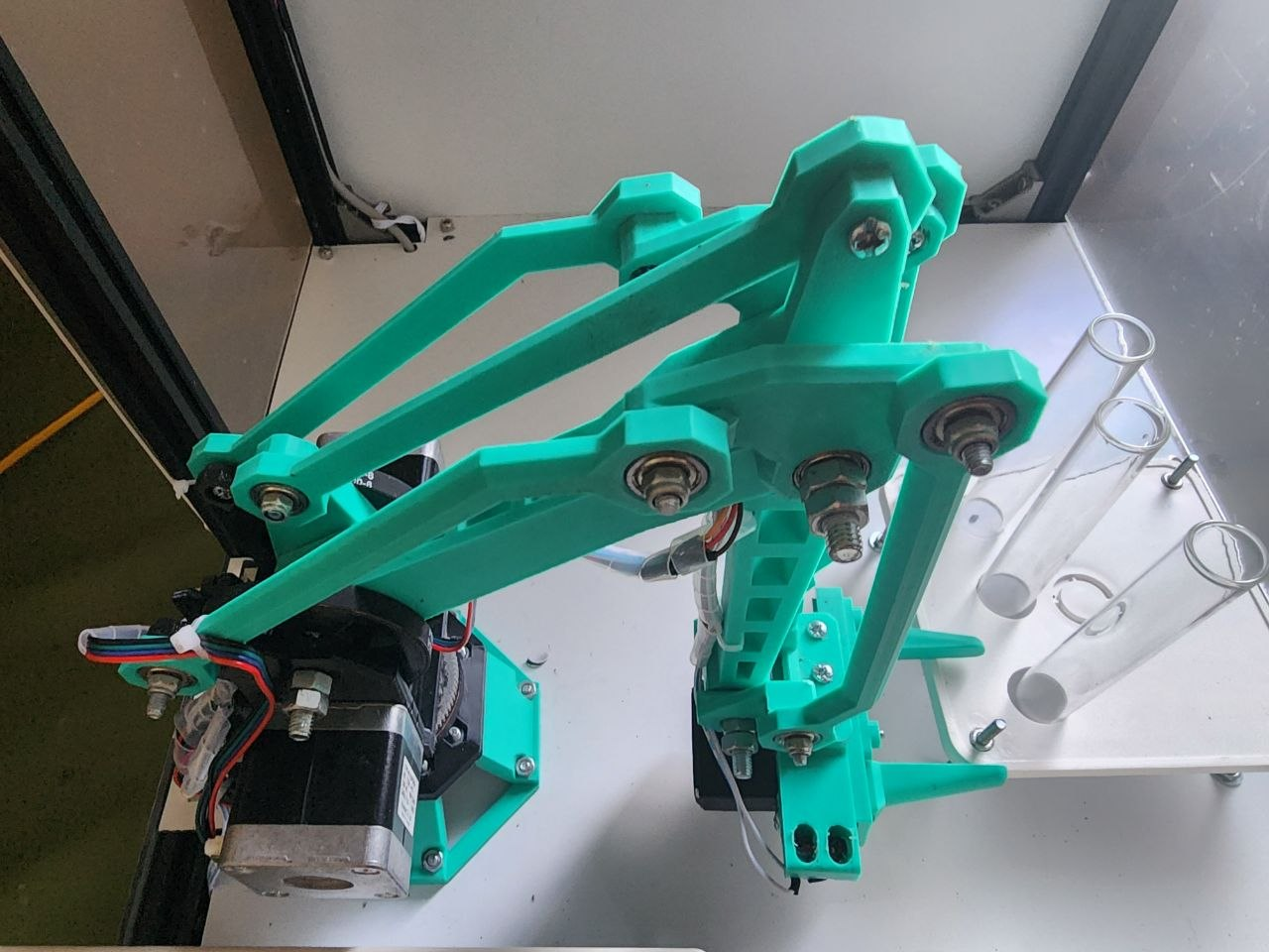 Lắp ráp cánh tay Robot ARM và giá đỡ ống nghiệm