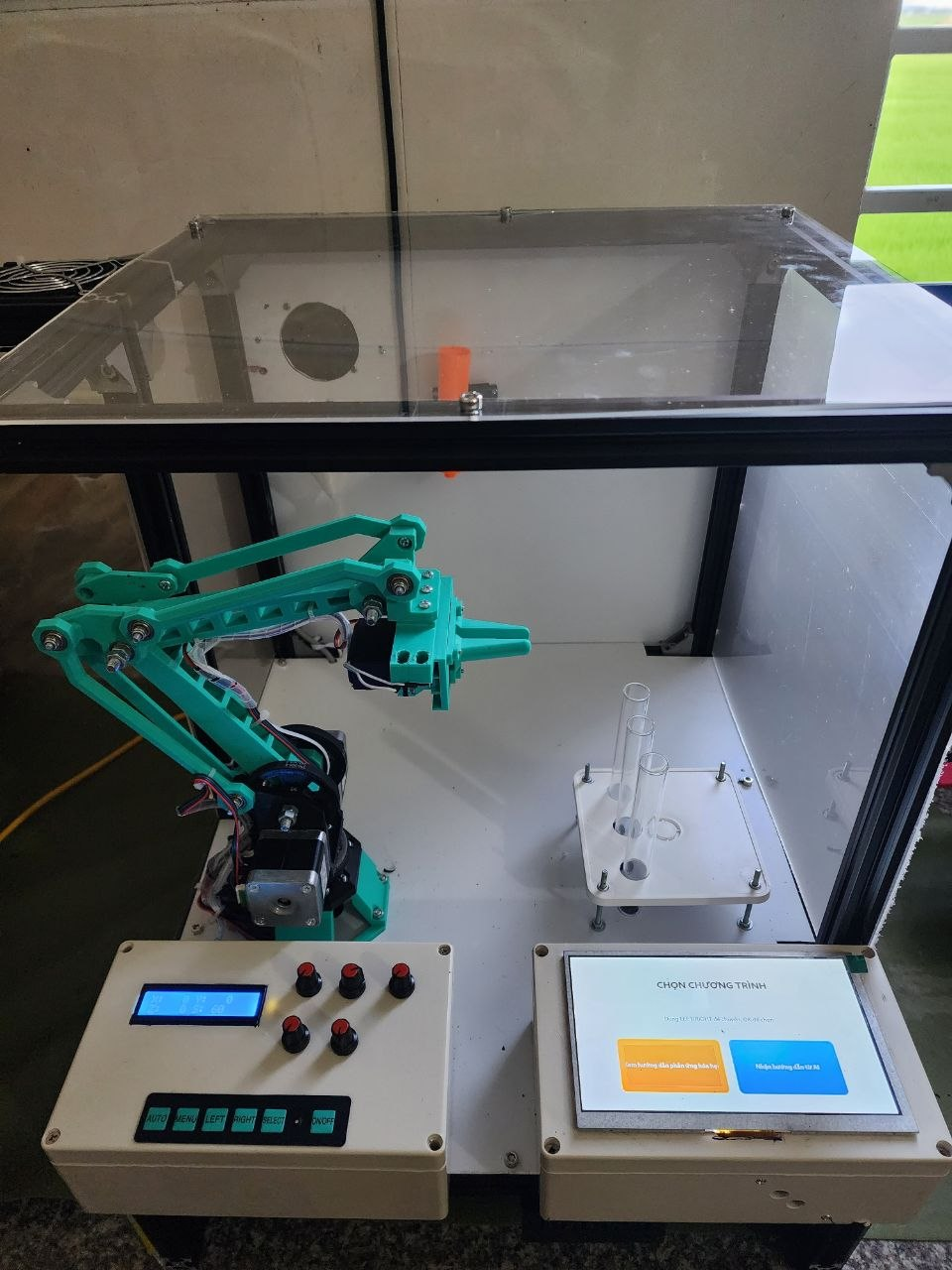 Hệ thống Robot AI Hỗ trợ Thí nghiệm Hóa học